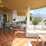 Lägenhet 4 Bedroom Luxury Duplex With Sea Views By Puerto Banus *