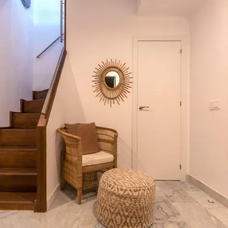 Apartment 4 Bedroom Luxury Duplex With Sea Views By Puerto Banus *