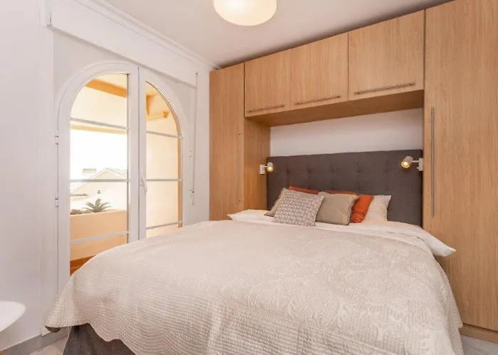 4 Bedroom Luxury Duplex With Sea Views By Puerto Banus Appartement