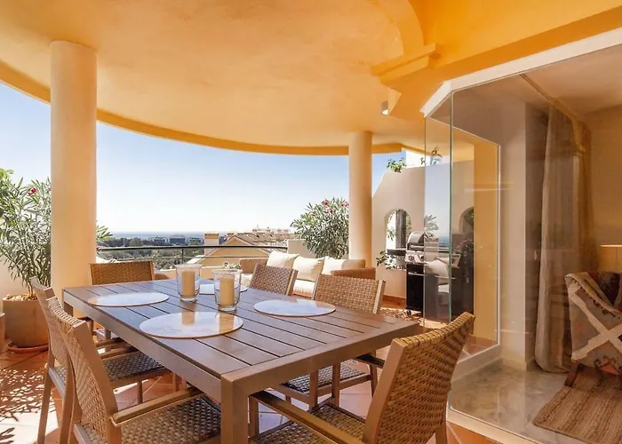 4 Bedroom Luxury Duplex With Sea Views By Puerto Banus Apartament