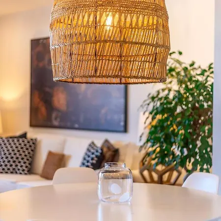 Апартаменты 4 Bedroom Luxury Duplex With Sea Views By Puerto Banus Марбелья