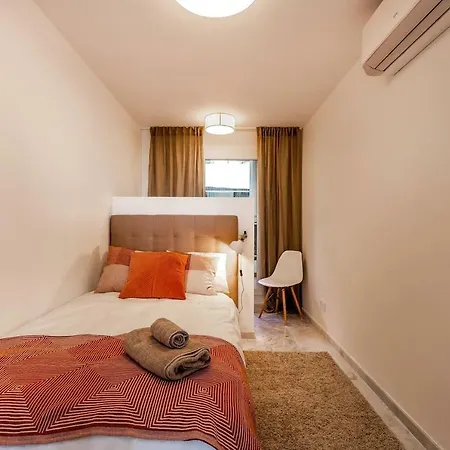 公寓 4 Bedroom Luxury Duplex With Sea Views By Puerto Banus *